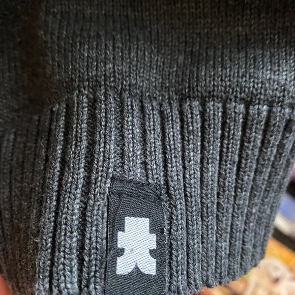 Crewneck thick cotton sweater (not itchy) - Picture 3 of 3